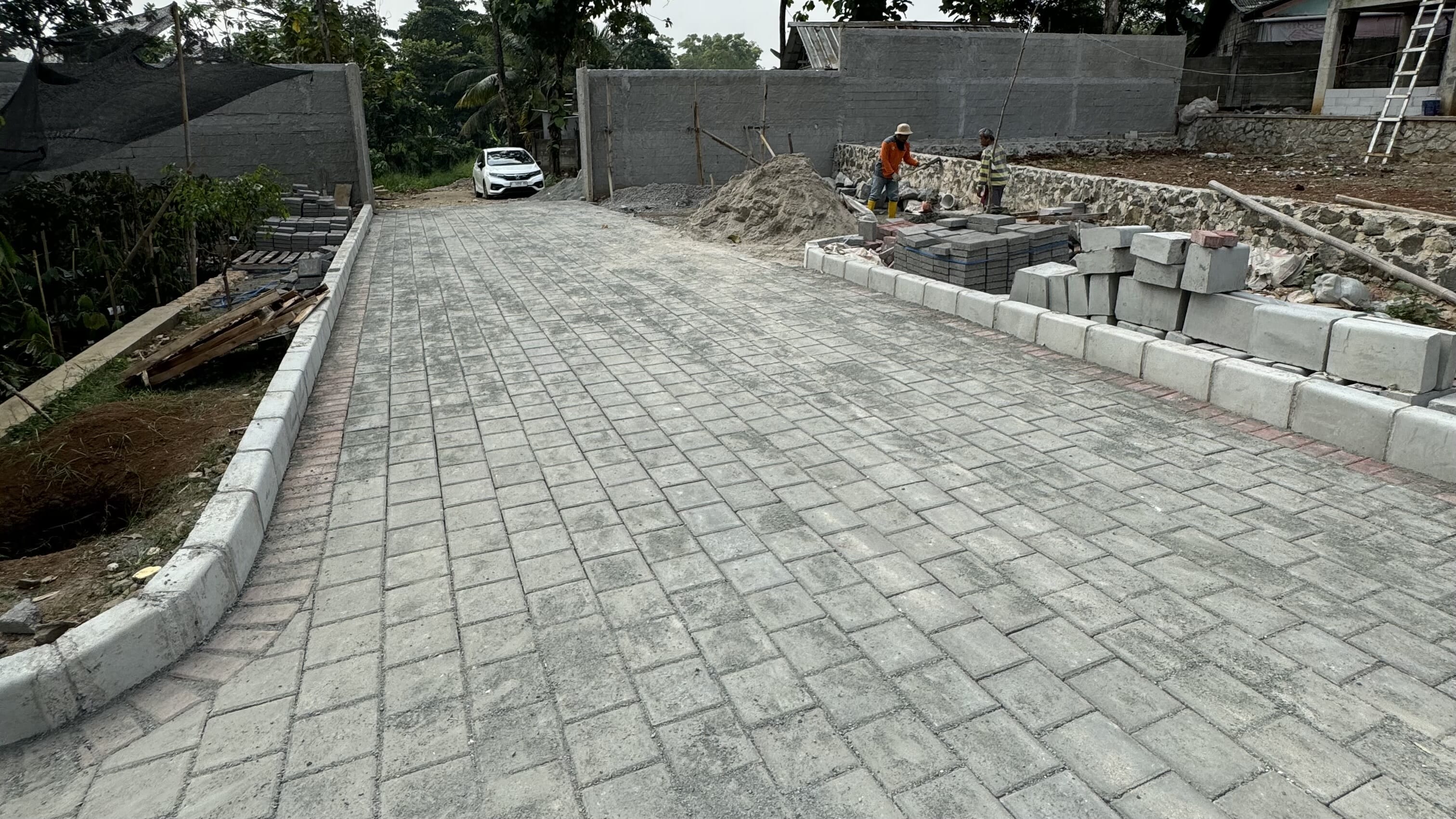 Paving Ubin K300 — Hunian Cimanggis