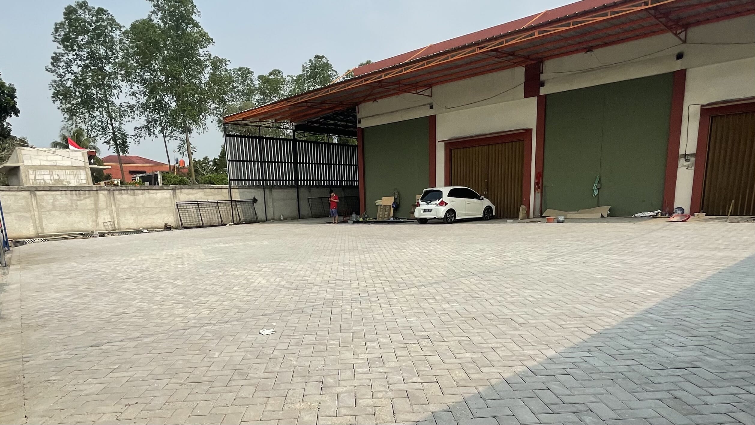 Jasa Pasang Paving Block Kawasan Industri oleh SolidPaving.id