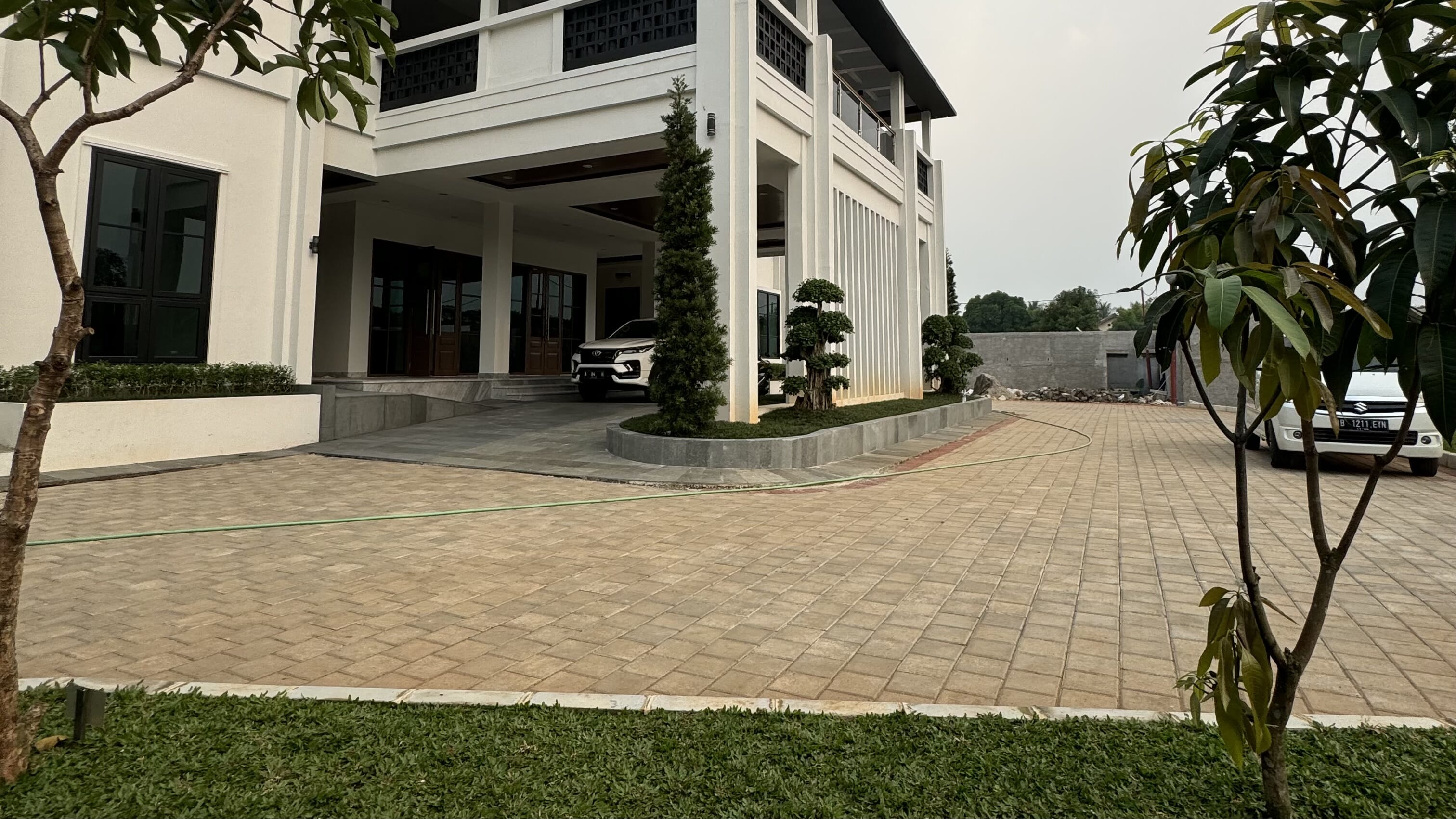 Area kedua — kanstin sebagai finishing rapi