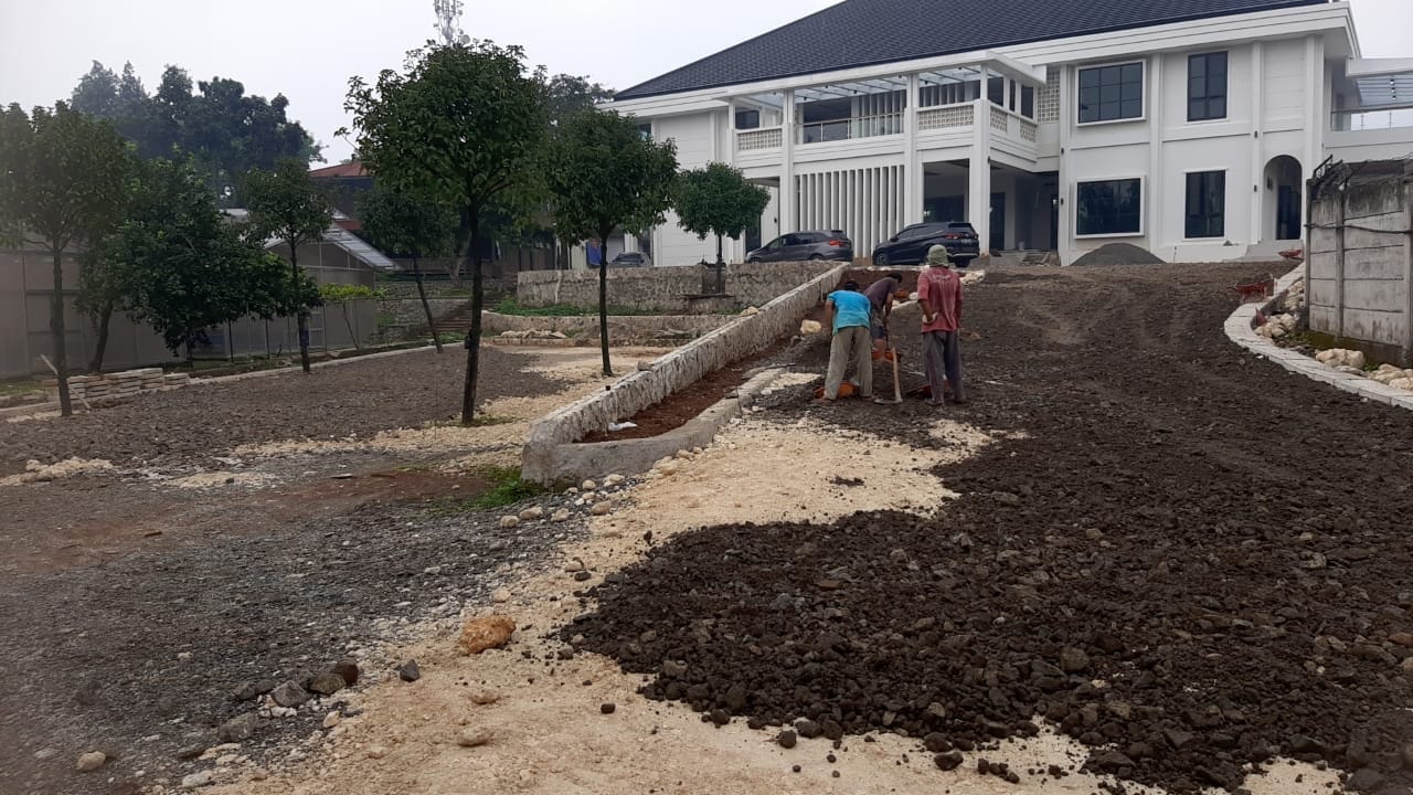 Step 03 pemasangan paving block — Penghamparan Base Course 5 cm