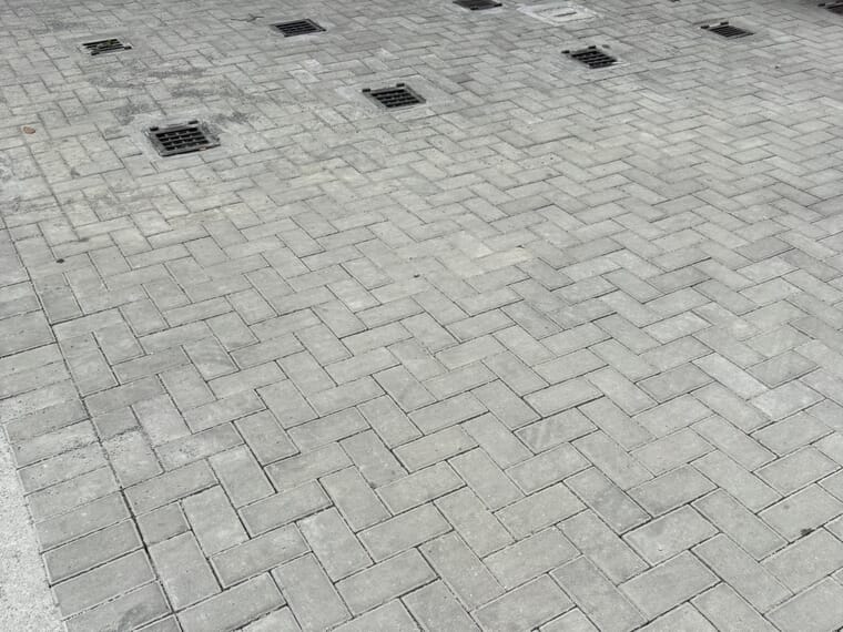 Detail pola susun bata paving block Holland K350 tebal 8 cm